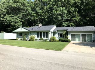 898 N Willow Dr, Morehead, KY 40351