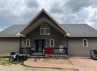 359 Lakeview Dr, Van Buren, MO 63965