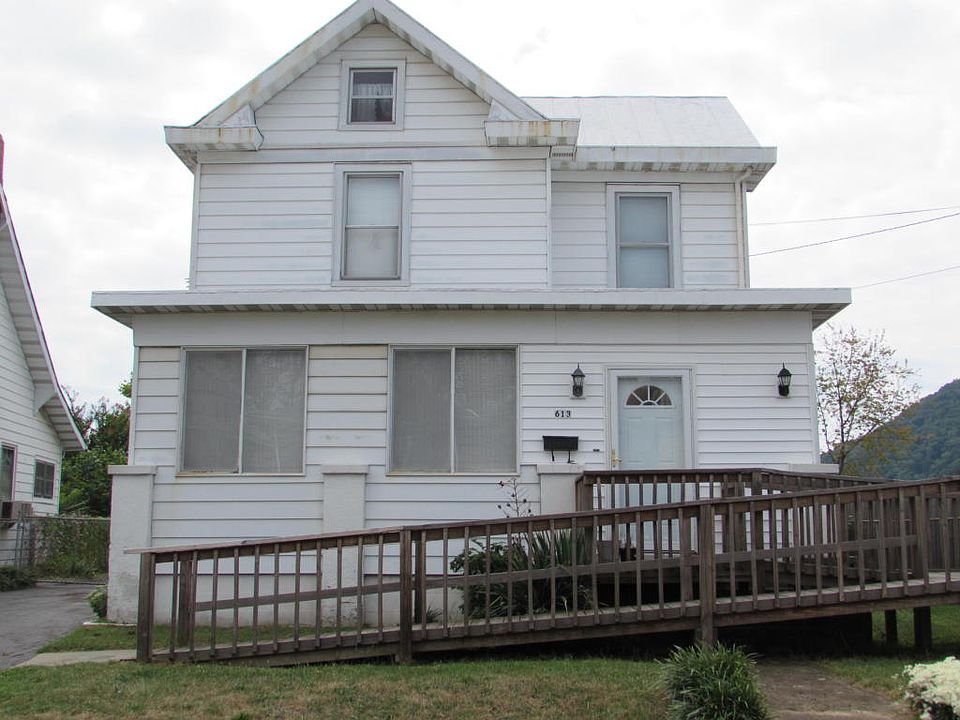 1st image of 613 Murray Ave SE