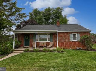 1605 Lime Valley Rd, Strasburg, PA 17579
