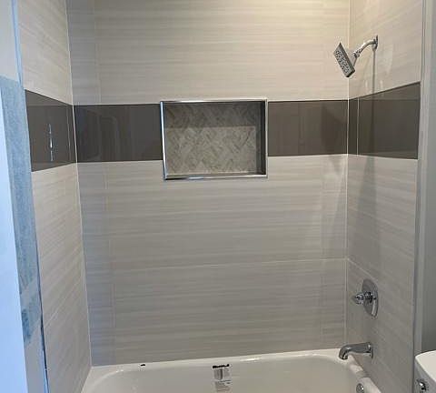 4th image of 5252 N Western Ave #201