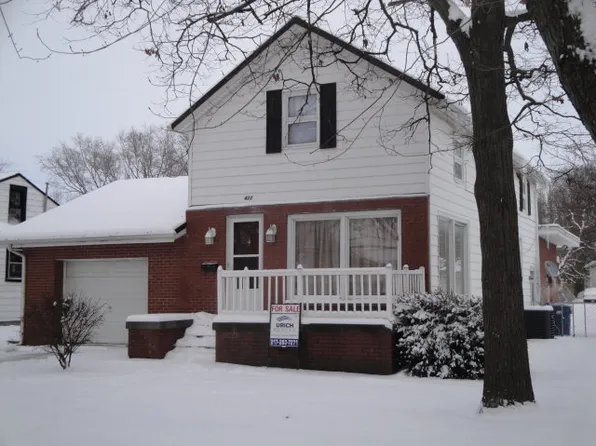 422 S 3rd St, Hoopeston, IL 60942