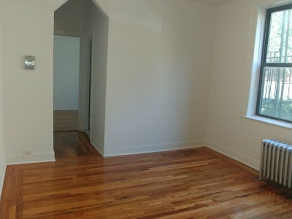 4th image of 25-62 41st St Unit A2