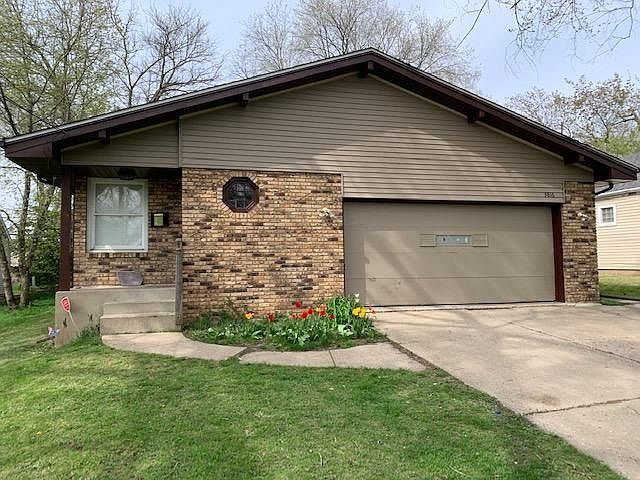 1st image of 3814-16 15th Ave