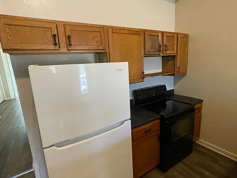1213 Chee Ln — Photo 11