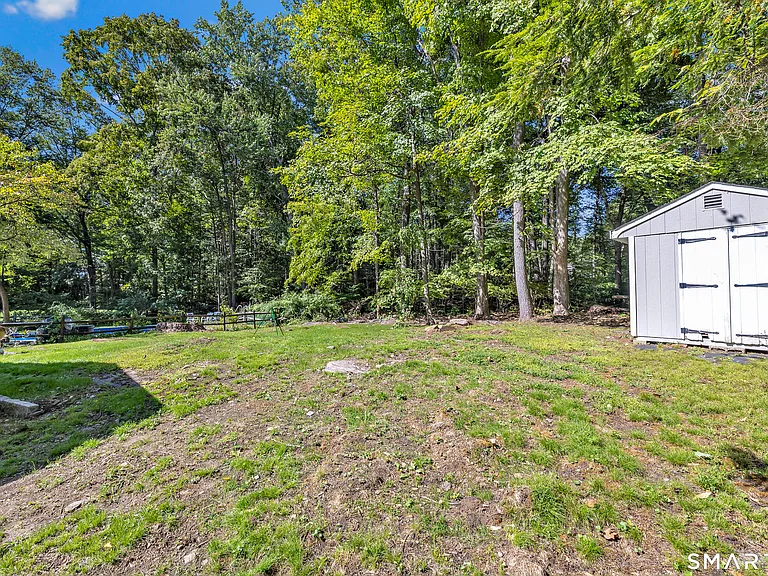48 Crestwood Rd — Photo 4