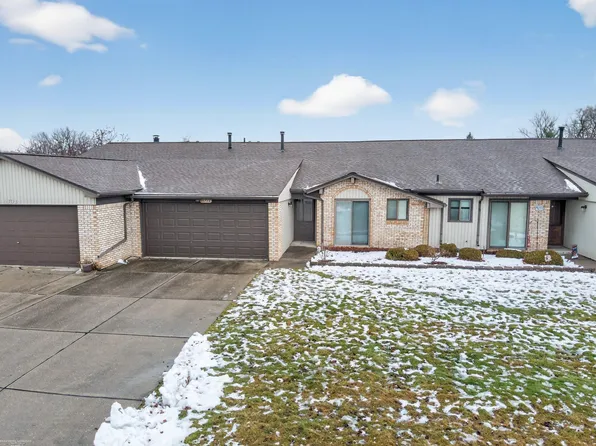 11728 Amber Le Dr #39, Warren, MI 48093