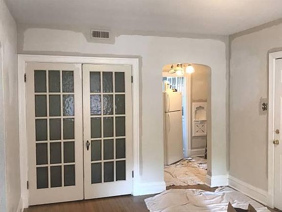 5th image of 3220 Oak Hill Ave APT 1N