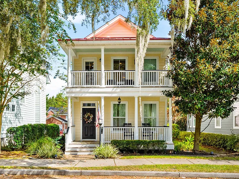 Celtic Dr — Photo 1