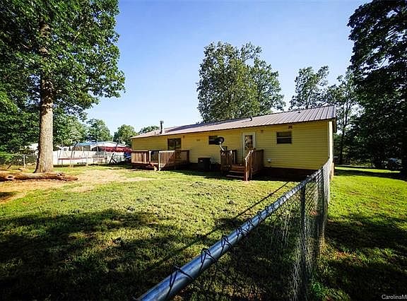 5th image of 130 Heartwood Ln