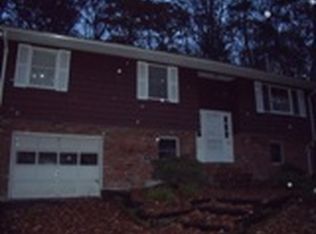 130 Cedar Rdg, Hawley, PA 18428