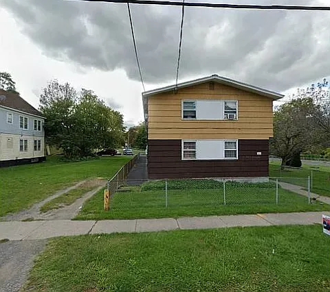 806 South Ave #2