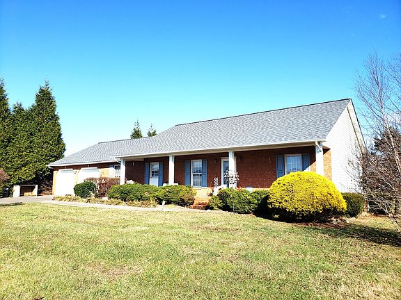 2nd image of 143 Clarksdale Cir