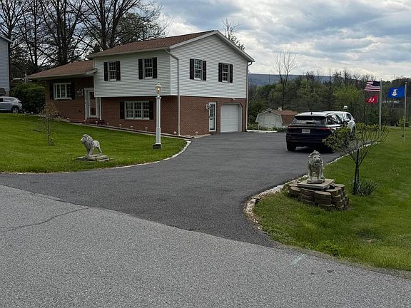 2nd image of 118 Sarah Dr