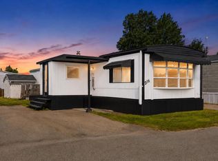 6220 17th Ave SE #216, Calgary, AB T2A 0W6