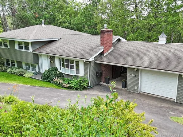 110 Woodbine Ln, Kingsclear, NB E3E 1S3