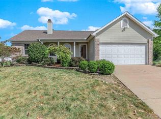 12 Cochise Ct, O'Fallon, MO 63366