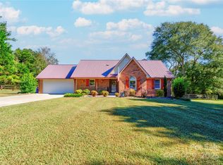 135 Shadowgate Dr, Shelby, NC 28152