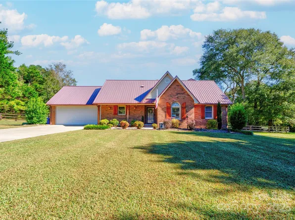 135 Shadowgate Dr, Shelby, NC 28152