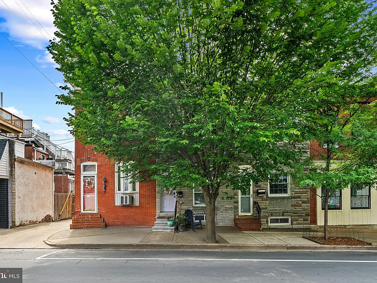 4 N East Ave — Photo 2