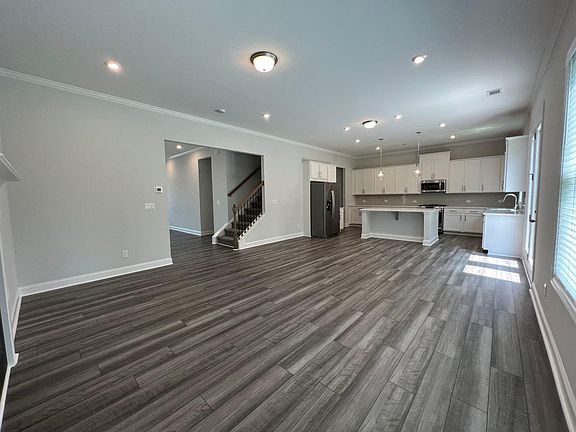5th image of 2625 Whistler Way