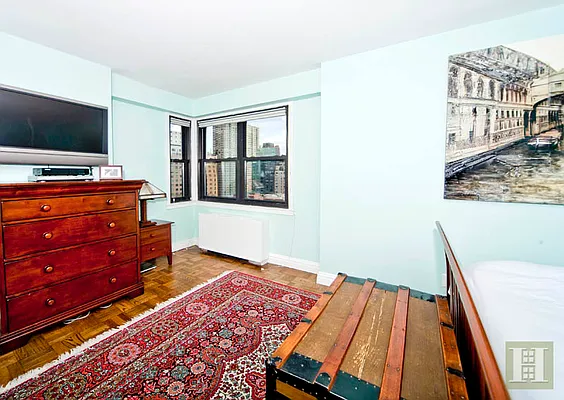 Sold by Halstead Real Estate | media 6