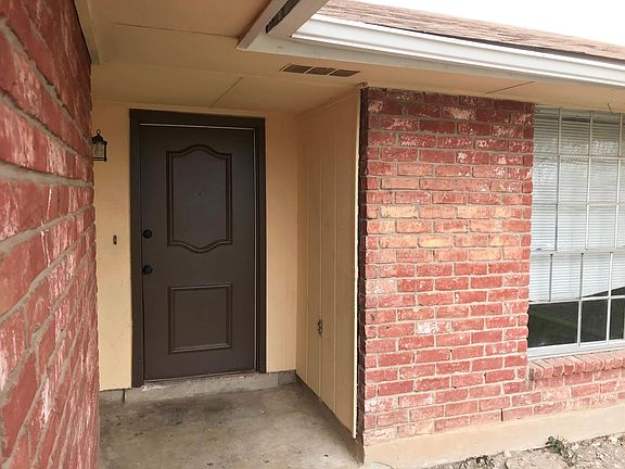 2nd image of 2121 Darwin Dr