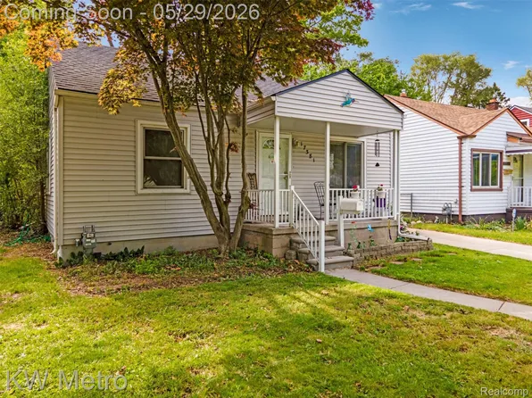 17381 Five Points St, Redford, MI 48240