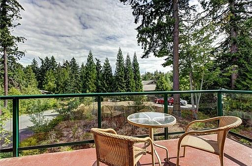 1st image of 360 Knechtel Way