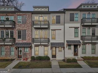 220 Napa Dr, Woodstock, GA 30188