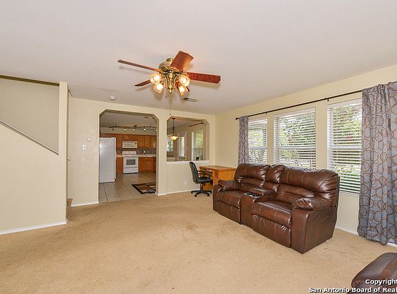 5th image of 1311 Creek Knl