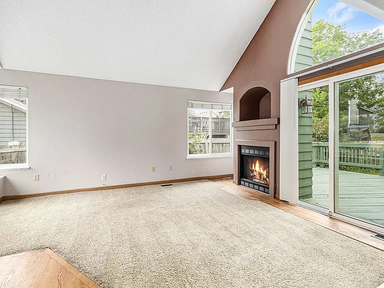 9855 Iris St — Photo 4