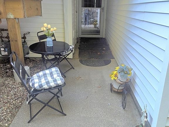 2nd image of 47 Berrington Rd