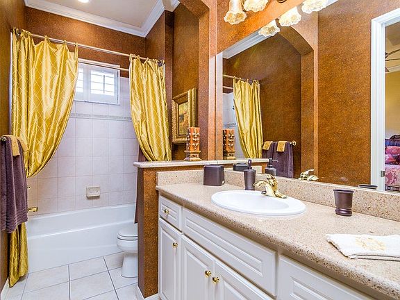 5th image of 2436 Laurel Glen Dr
