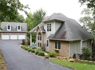 624 Hoene Ridge Estates Dr, Eureka, MO 63025