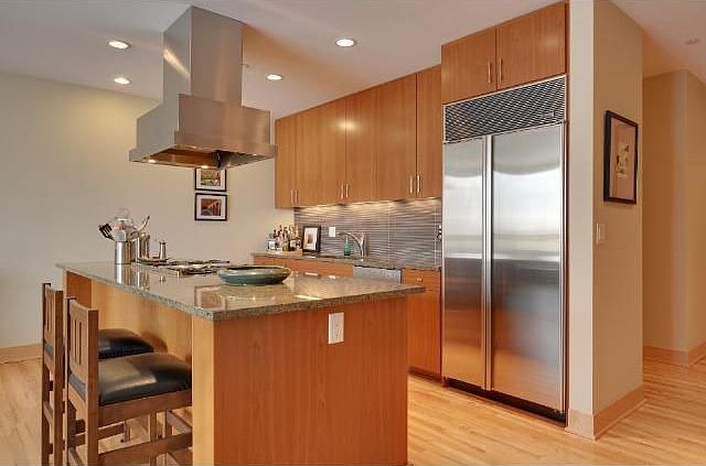 1st image of 222 2nd St SE APT 702