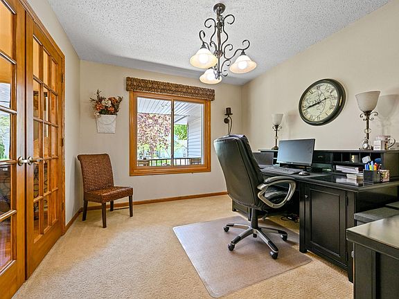 5th image of 5011 193rd St W