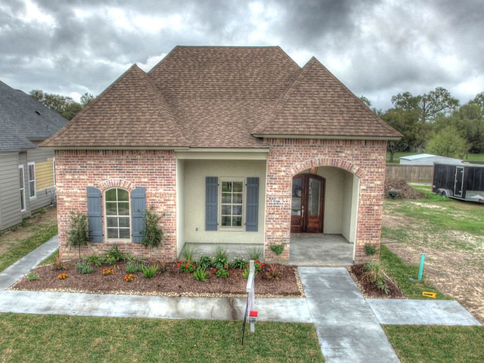 1st image of 338 Kingston Gardens