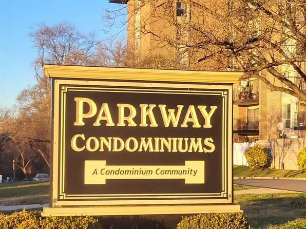 6011 Emerson St APT 412, Bladensburg, MD 20710