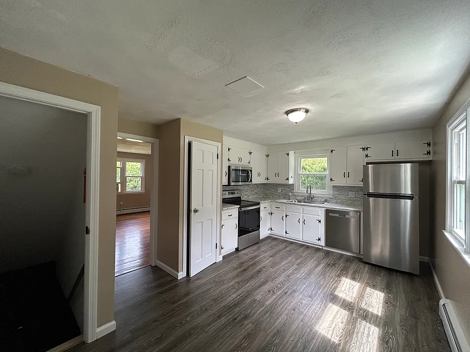 101 Middletown Ave #2
