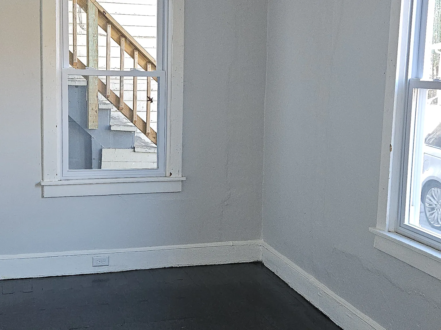 140 Lester Ave — Photo 4