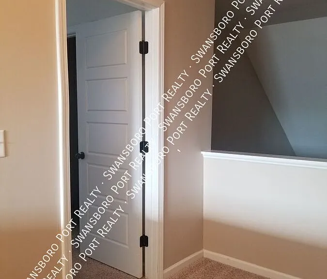 411 Cyrus Thompson Dr — Photo 34