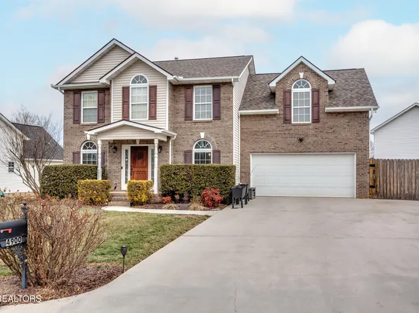 4900 Sunday Silence Dr, Knoxville, TN 37918