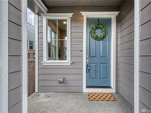 2nd image of 9042 Aster St SE