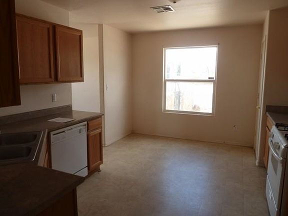 4th image of 4203 Great Basin Ln