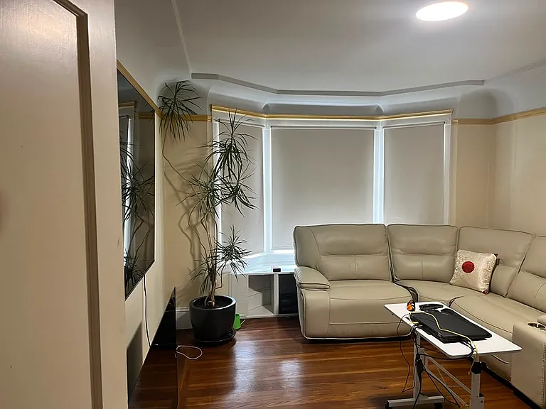 111 Sadowa St — Photo 3