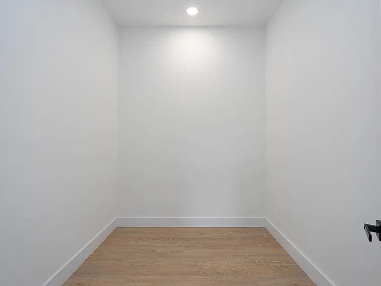 1804 Nimbus Dr — Photo 38