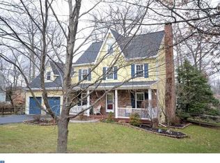 203 Pioneer Dr, Lansdale, PA 19446
