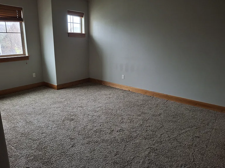 3689 Pipestone St — Photo 10