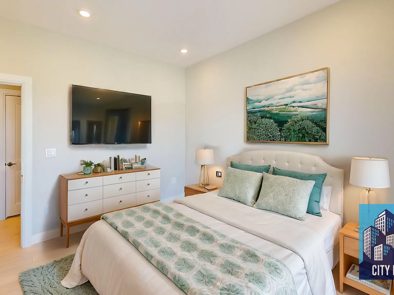 2 bed, 1.0 bath, 875 sqft, $3,750 — Photo 2